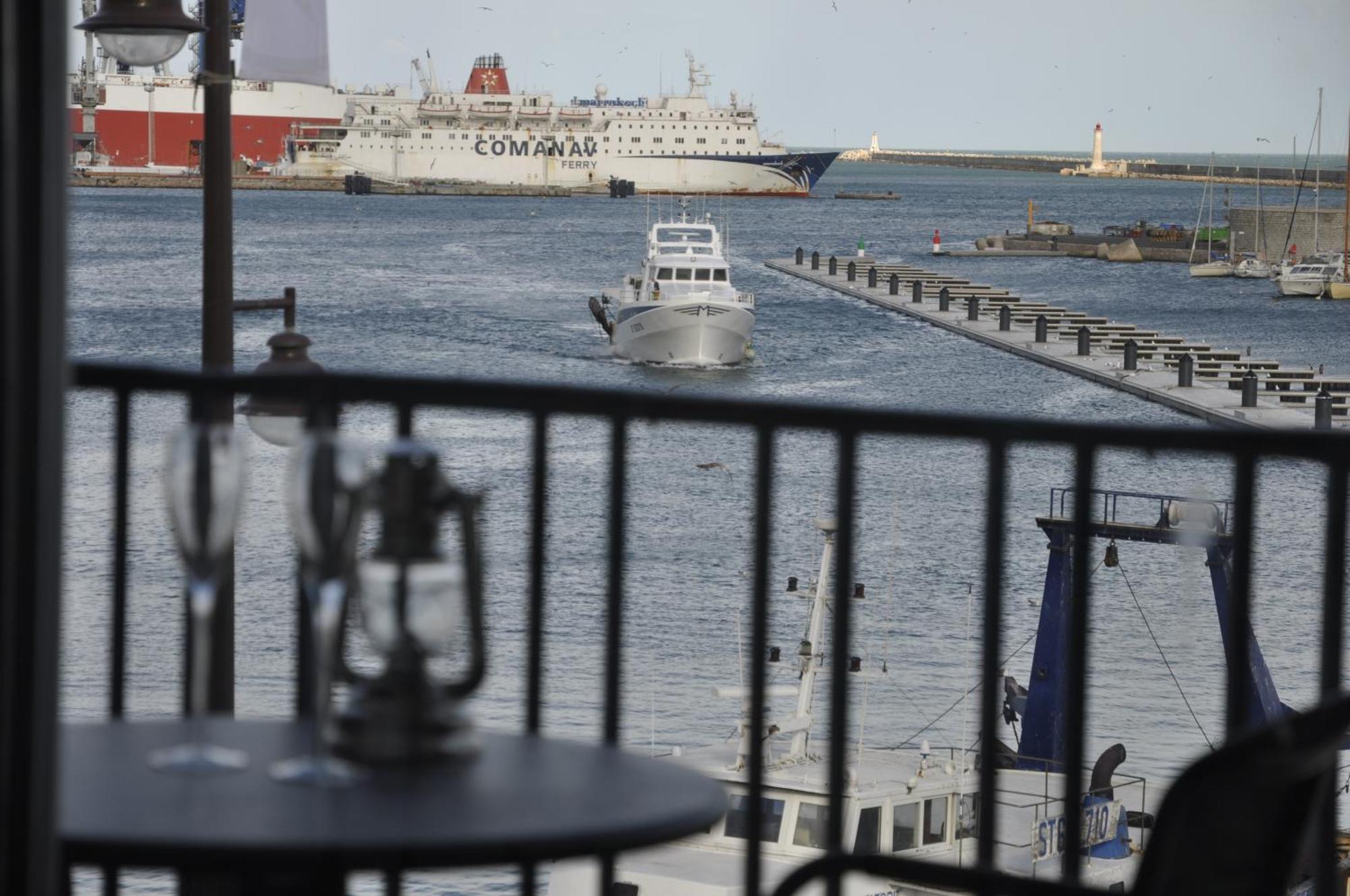 "Luigi" Balcon Sur La Mer Et Le Port De Сет Екстериор снимка