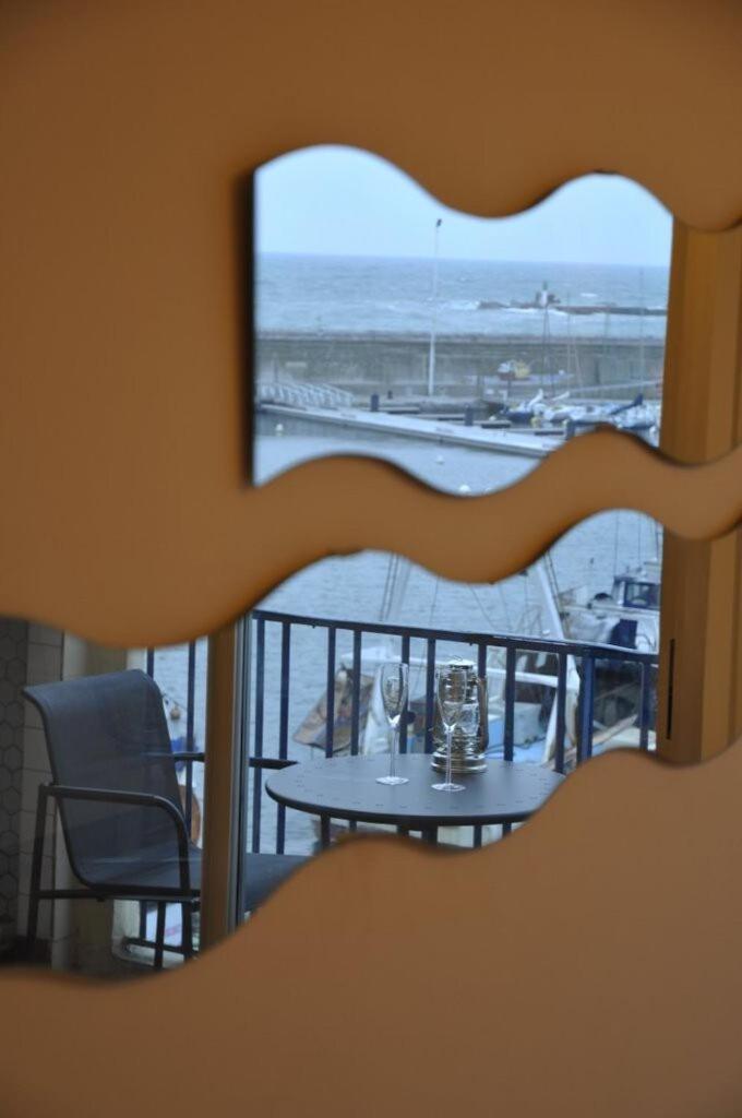 "Luigi" Balcon Sur La Mer Et Le Port De Сет Екстериор снимка