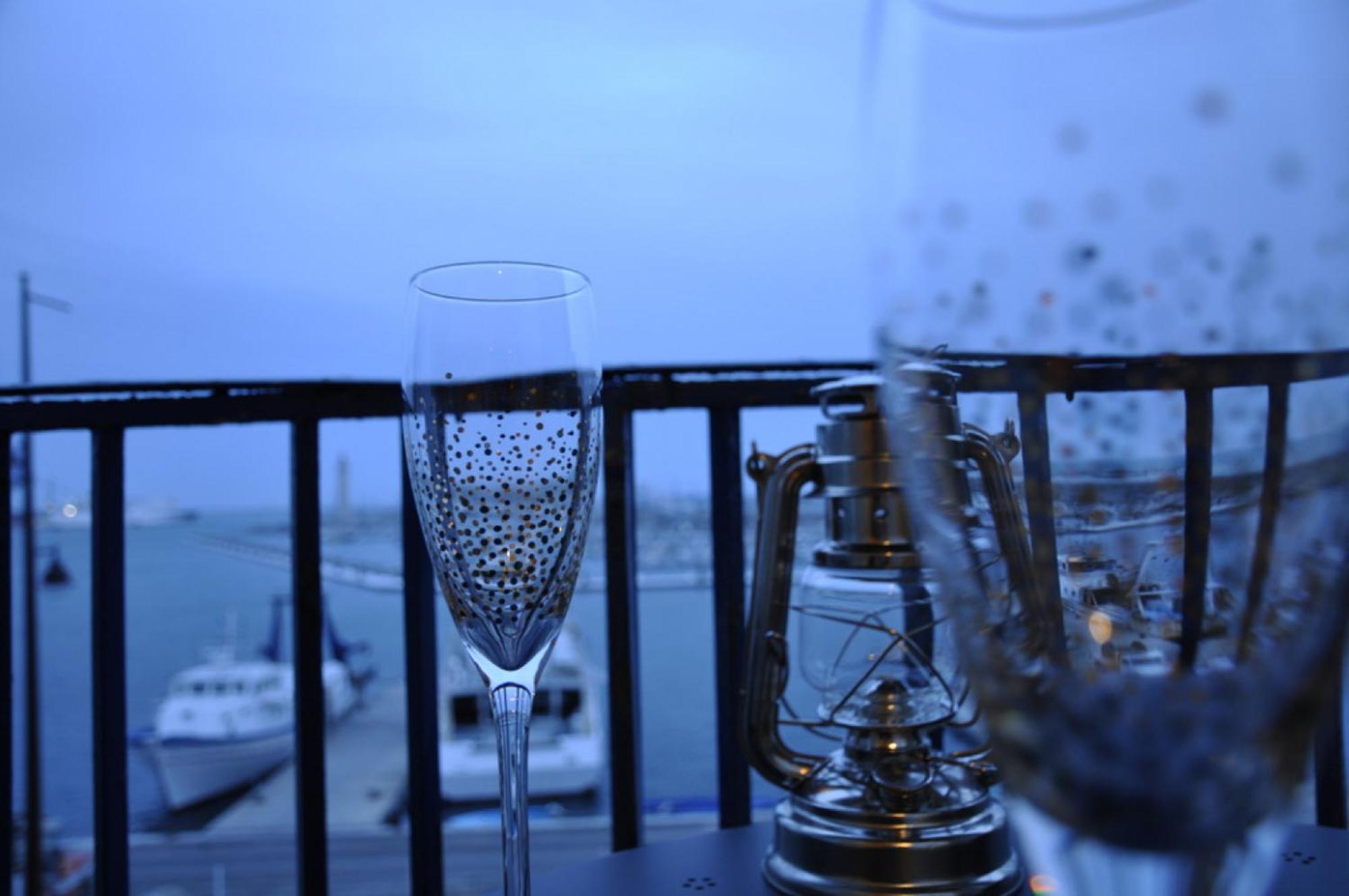 "Luigi" Balcon Sur La Mer Et Le Port De Сет Екстериор снимка