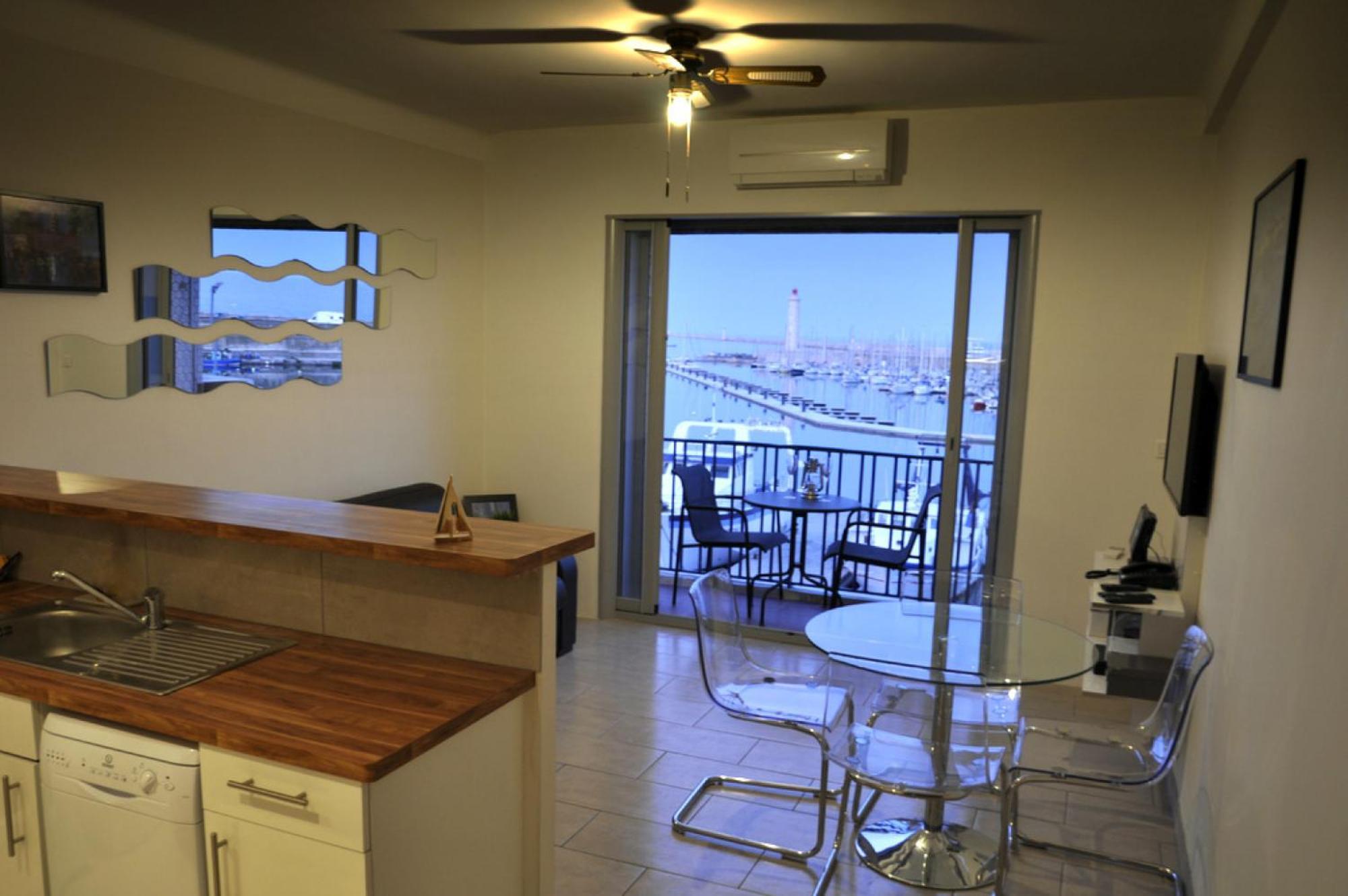 "Luigi" Balcon Sur La Mer Et Le Port De Сет Екстериор снимка